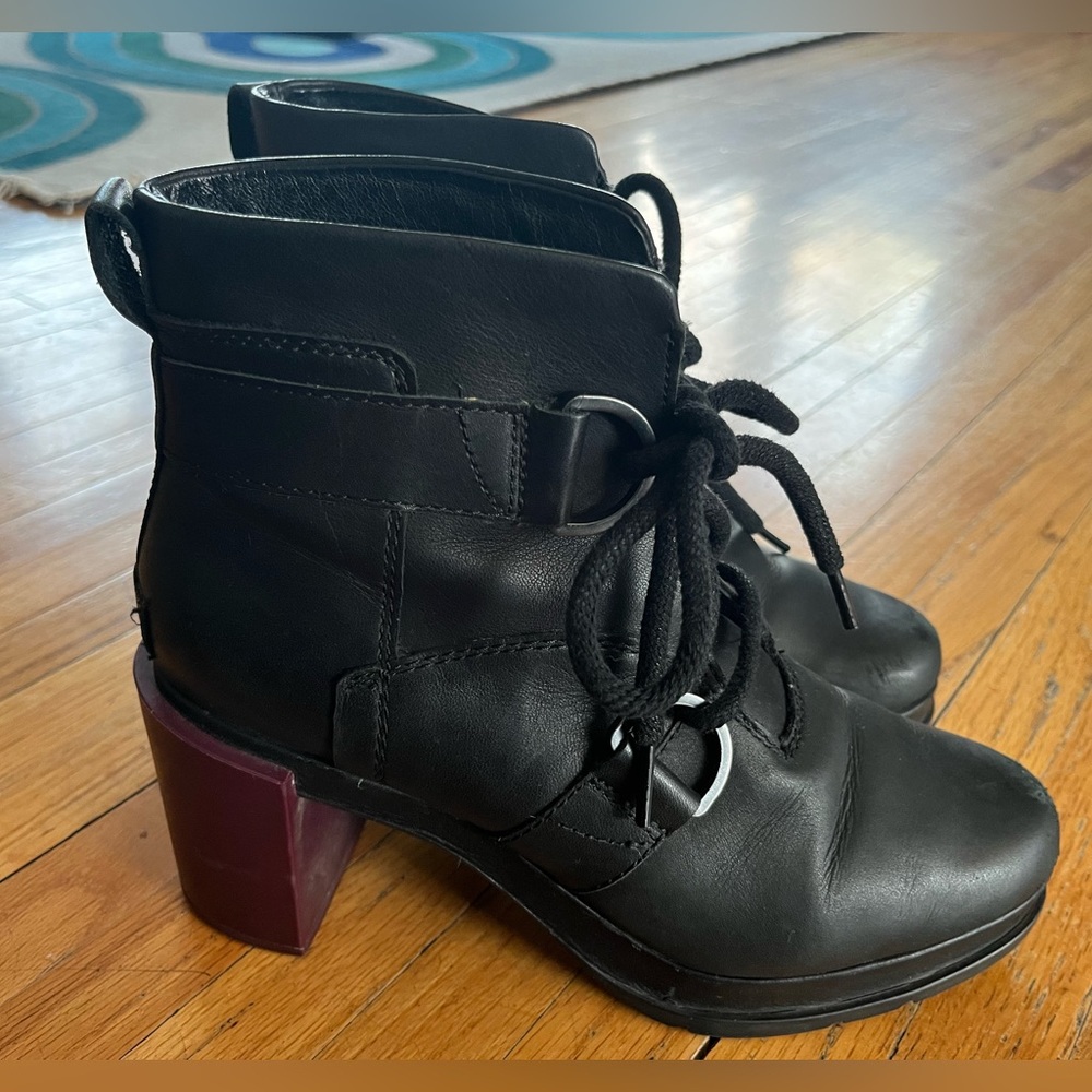 Sorel Margo Ankle boots